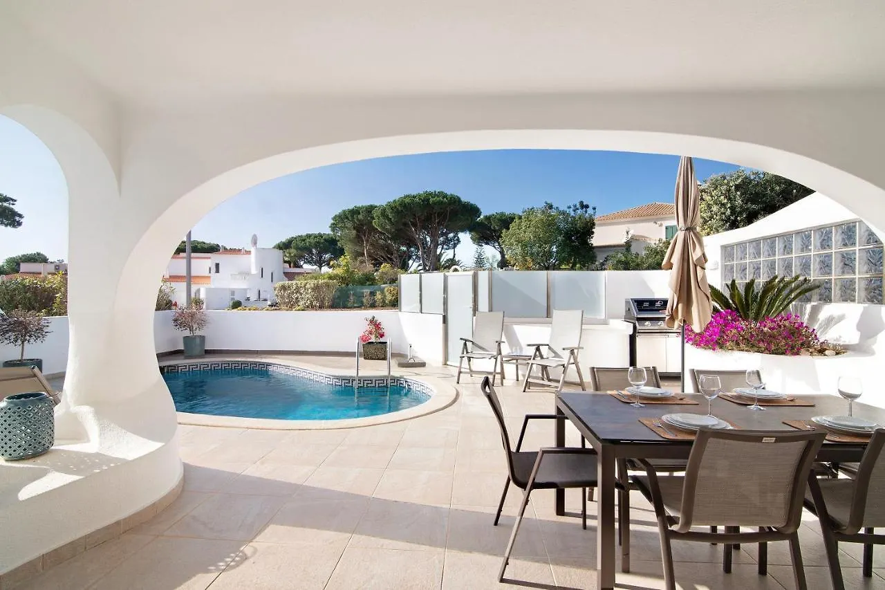 Villa Nicola Vale do Lobo 0*,  Portugal